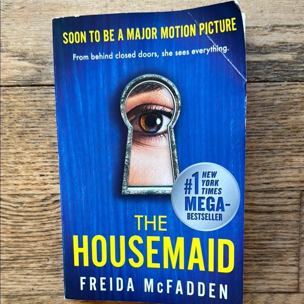 Book. The Housemaid by Freida McFadden